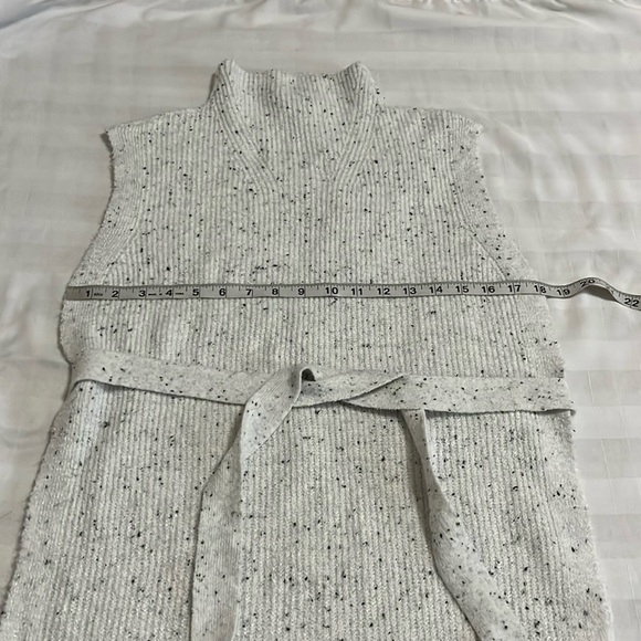 Chloe & jasmine off while speckled knit vest sweater cover up belt tie Size OS - Picture 17 of 17